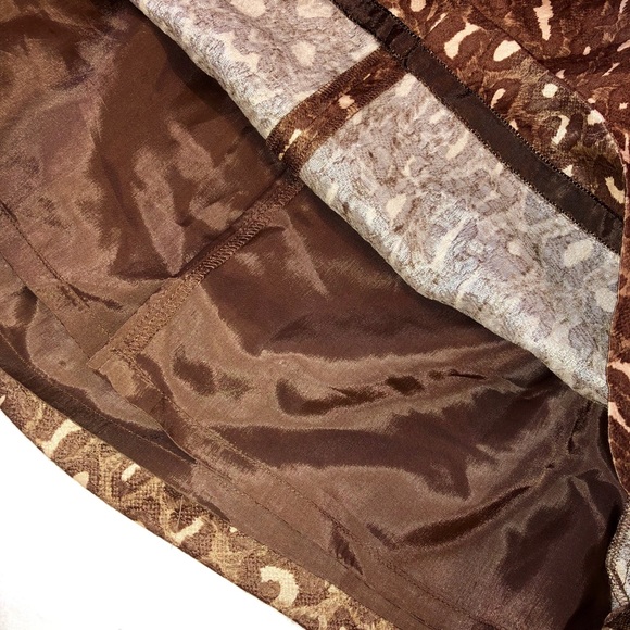 Animal Print Pencil Skirt - Picture 3 of 6